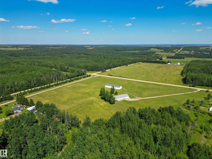Property Photo:  50428 Range Road 81  AB T7A 2A2 