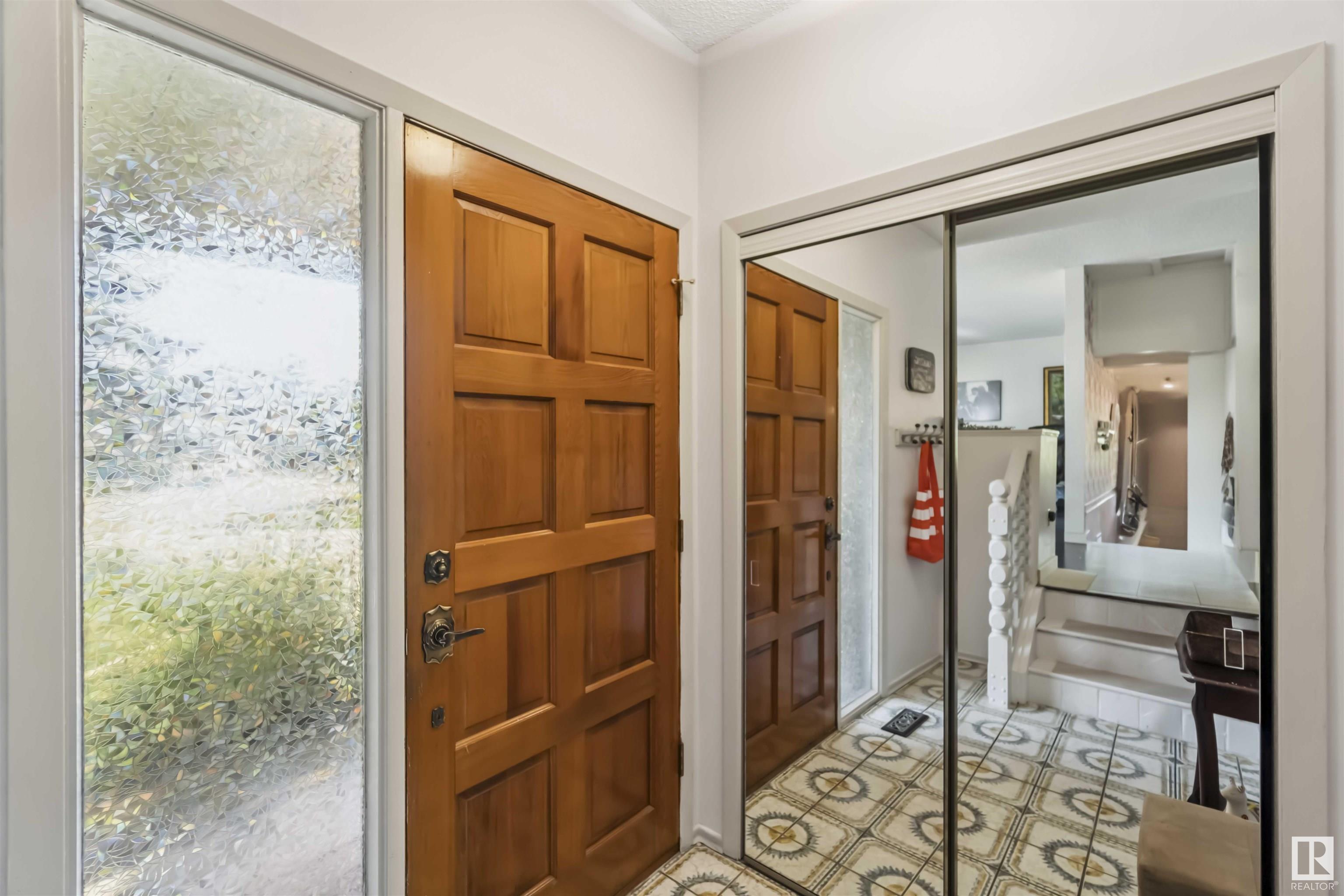 Property Photo:  9818 185 Street NW  AB T5T 3E5 