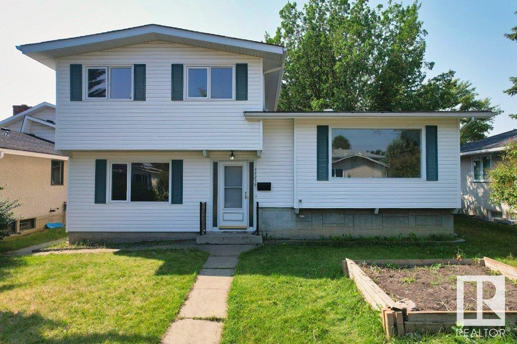 Property Photo: 11215 35A Avenue NW AB T6J 0A7