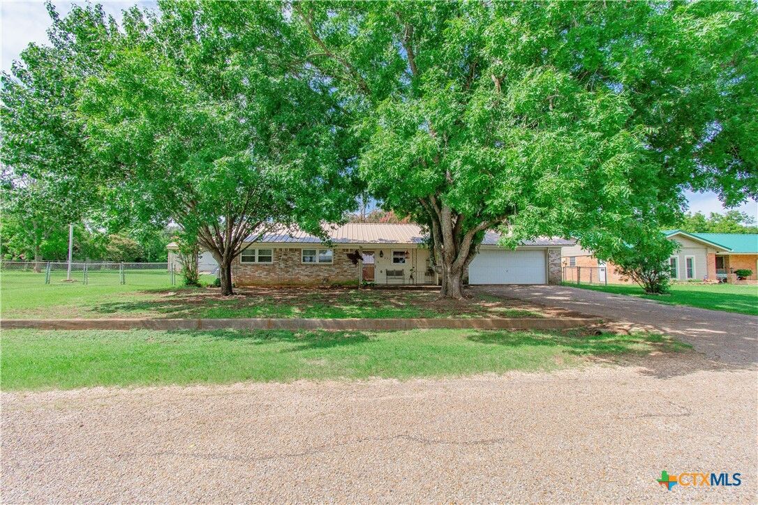 Property Photo:  531 Santa Rosa Road  TX 76571 