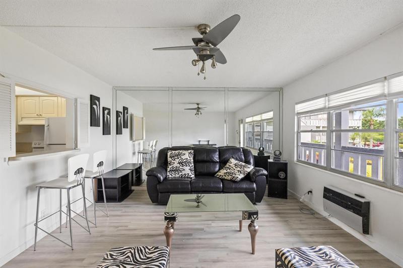 Property Photo: 146 Suffolk D 146 FL 33434