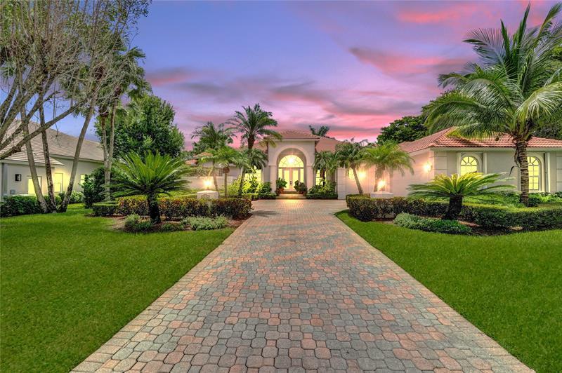 Property Photo:  2524 Princeton Ct  FL 33327 