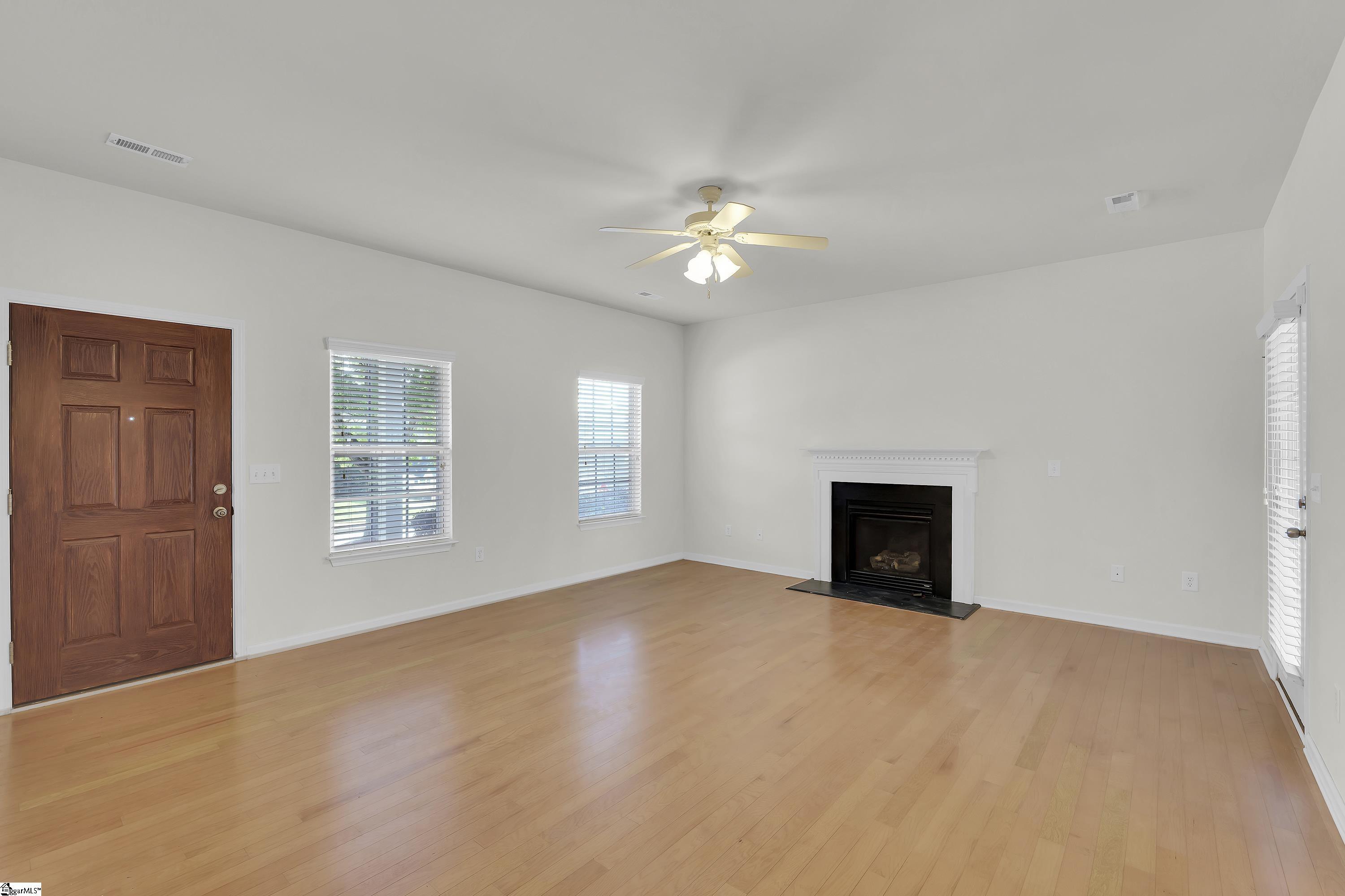 Property Photo: 412 Vintage Hill Drive SC 29609