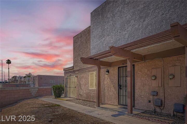 Property Photo:  3671 Villa Knolls East Drive  NV 89120 