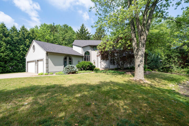 4103 Brentwood Drive  Valparaiso IN 46383 photo