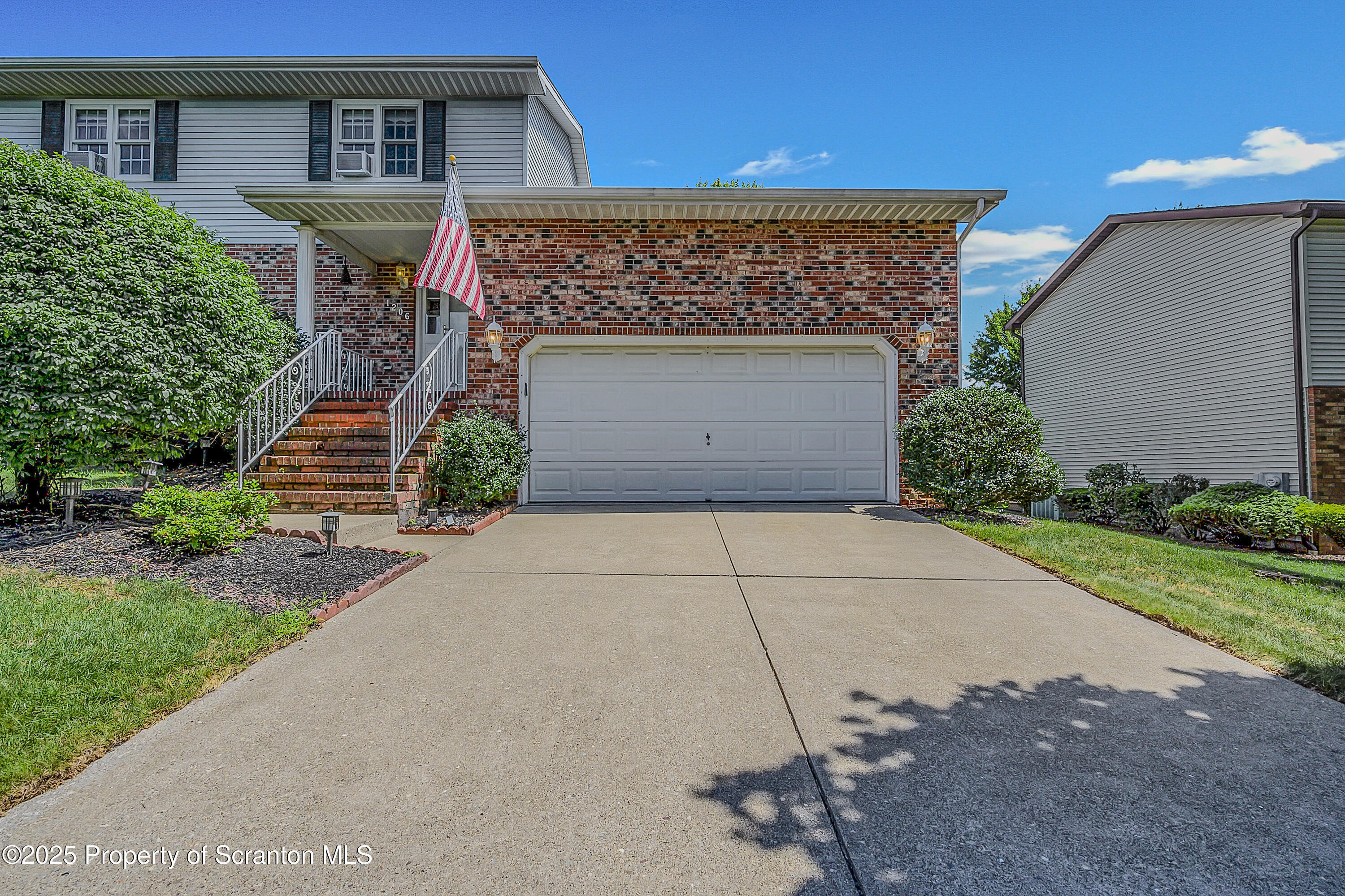 Property Photo:  1206 Waddell Street L 13  PA 18403 