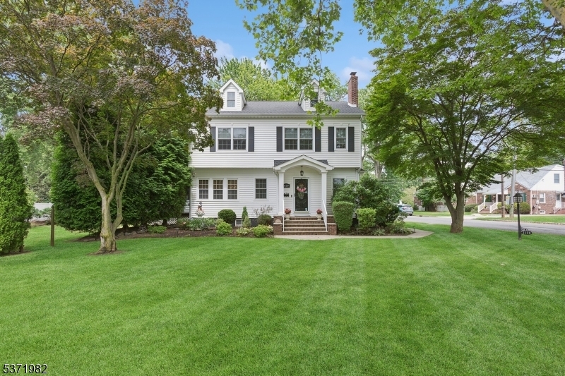 Property Photo:  1120 Raritan Rd  NJ 07016 