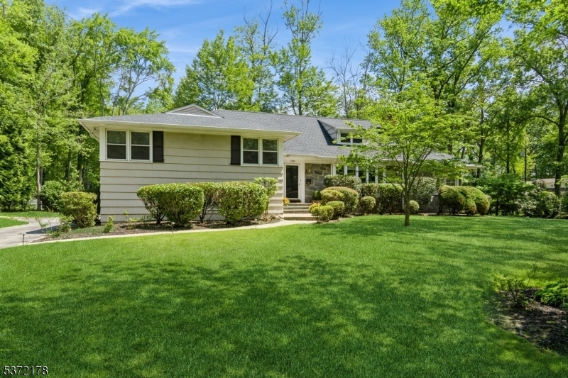 Property Photo: 1988 Dogwood Dr NJ 07076