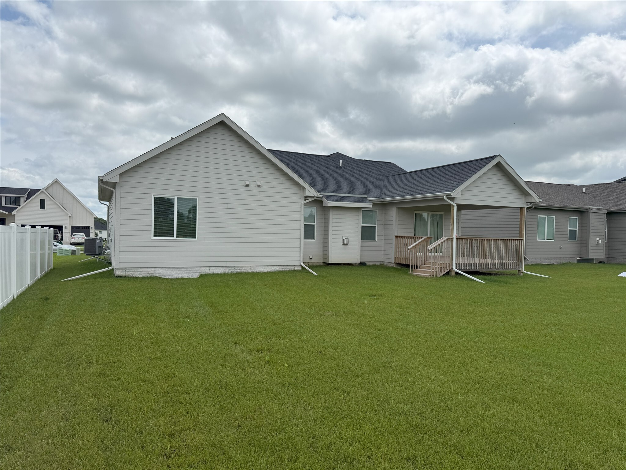Property Photo: 2335 SE 5th Street IA 50265