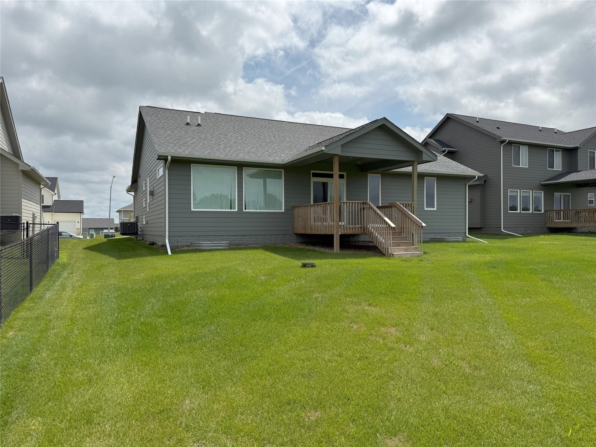 Property Photo:  2391 SE 5th Street  IA 50265 