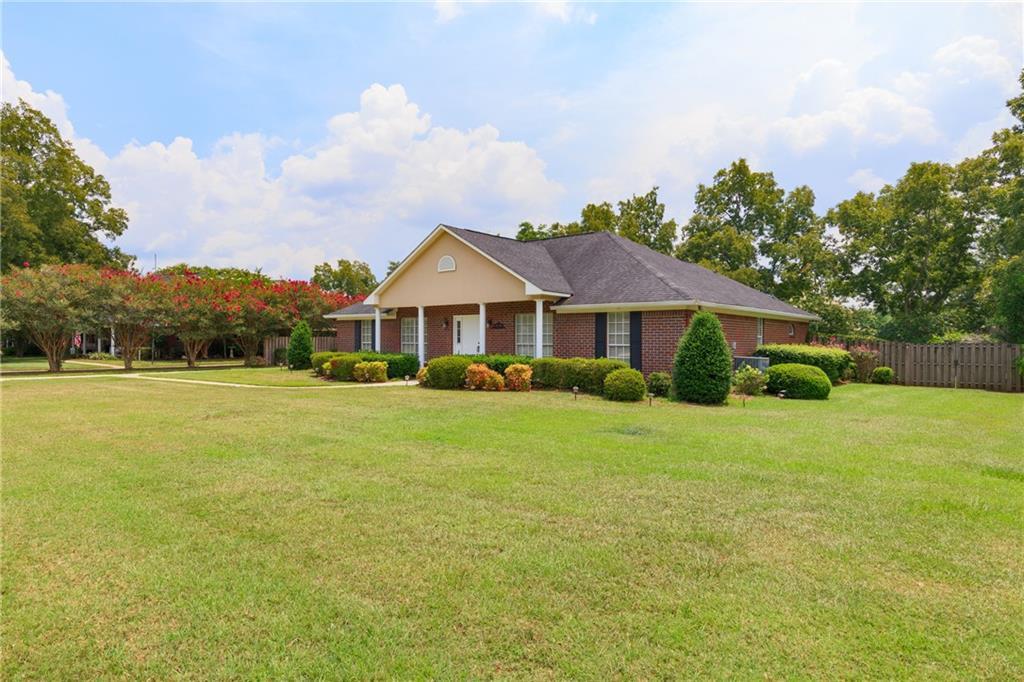 Property Photo: 9158 Ashley Court AL 36526