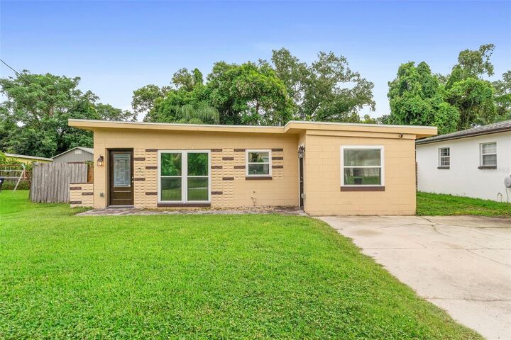 1909 White Avenue  Orlando FL 32806 photo