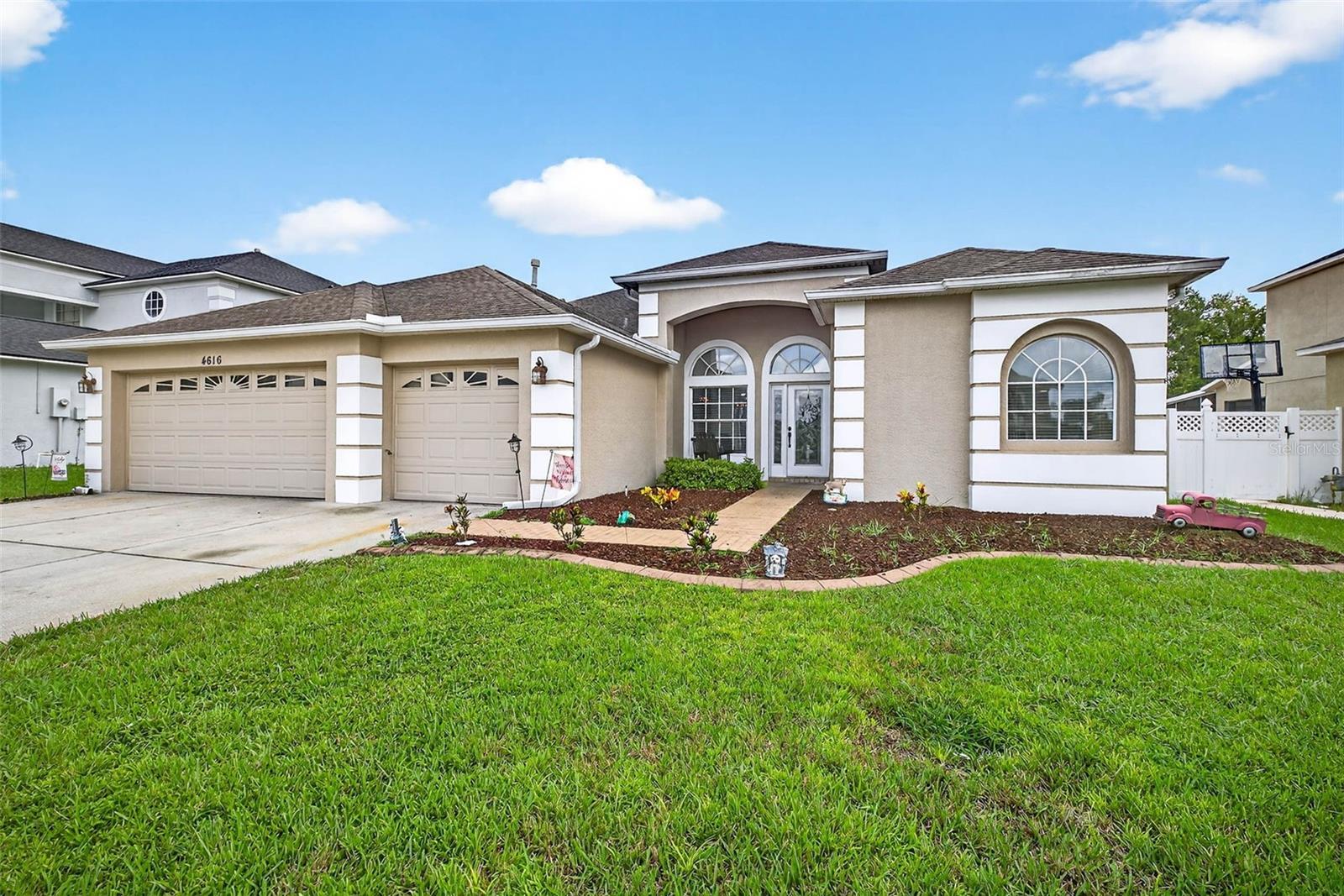 4616 Roslyn Ct  Land O Lakes FL 34639 photo