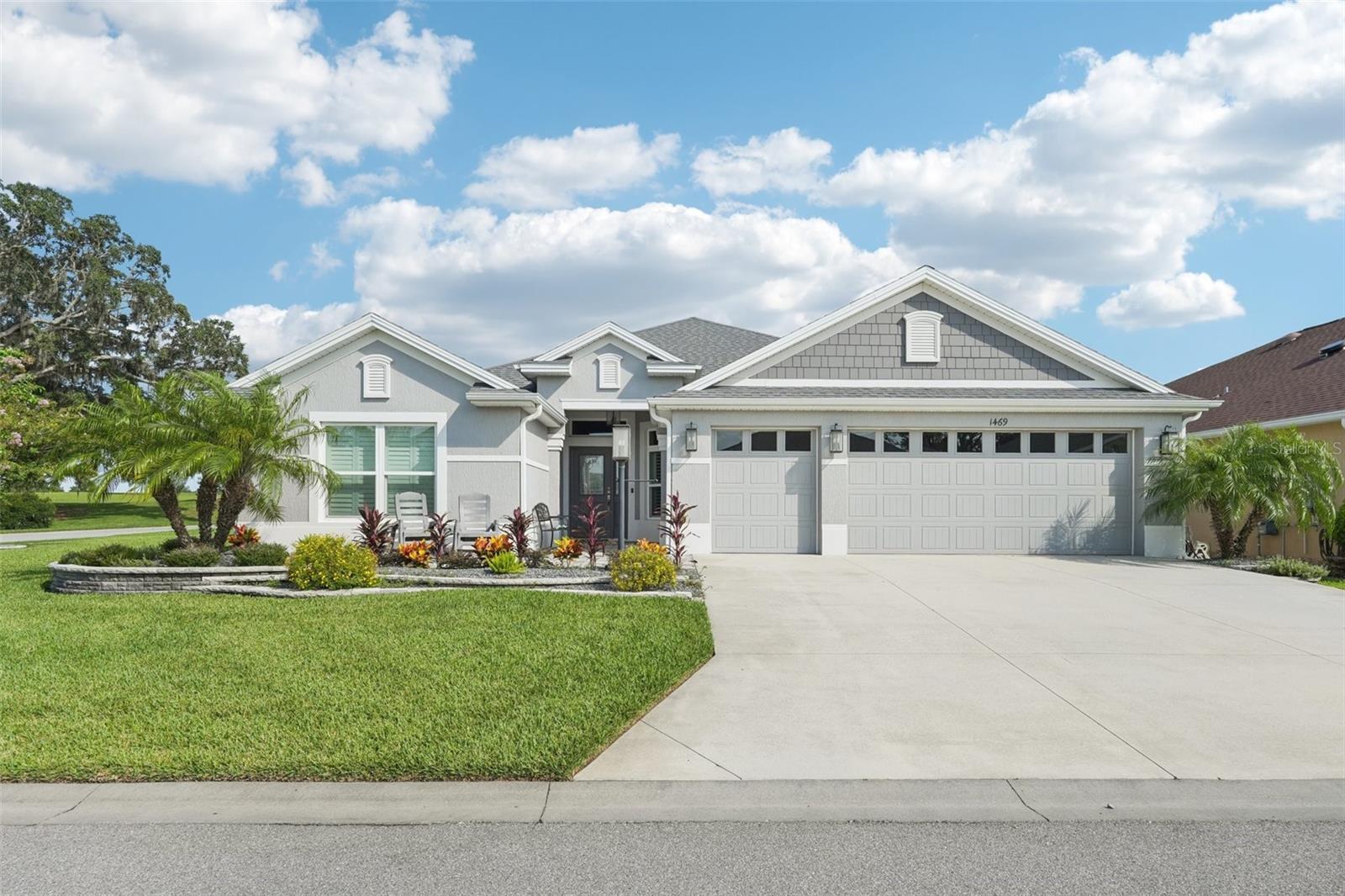 Property Photo: 1469 Knudson Run FL 32163