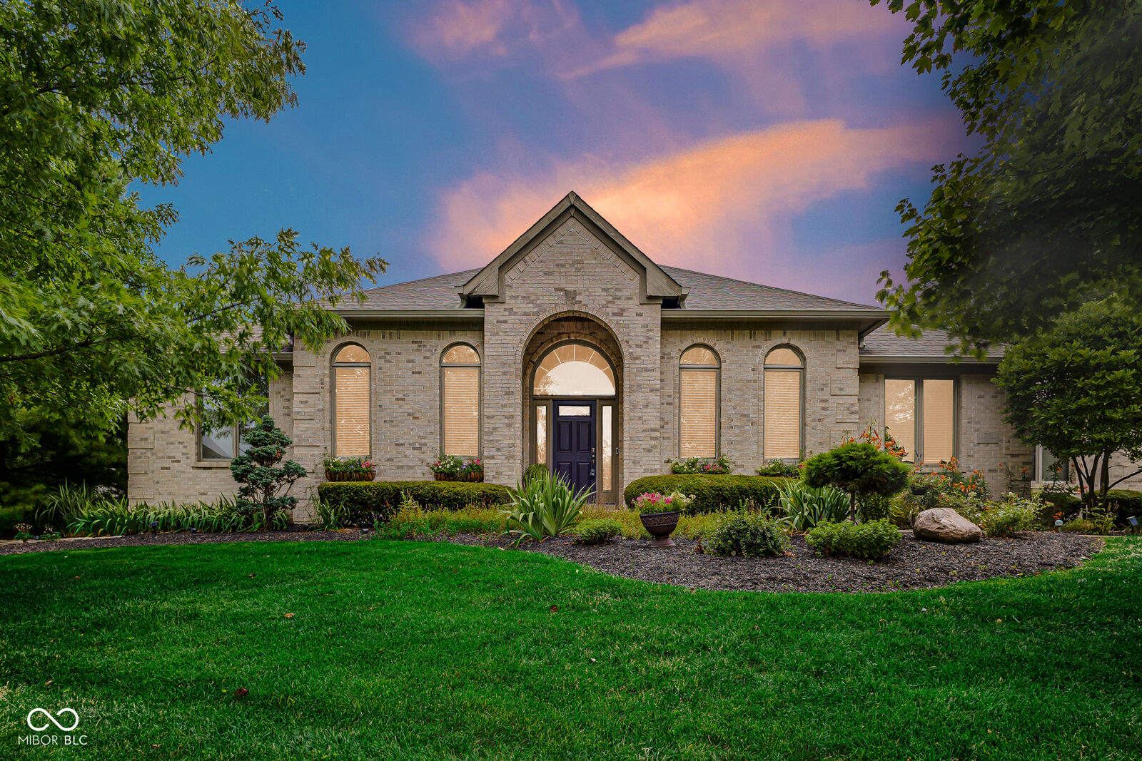 Property Photo:  7115 Franklin Parke Boulevard  IN 46259 