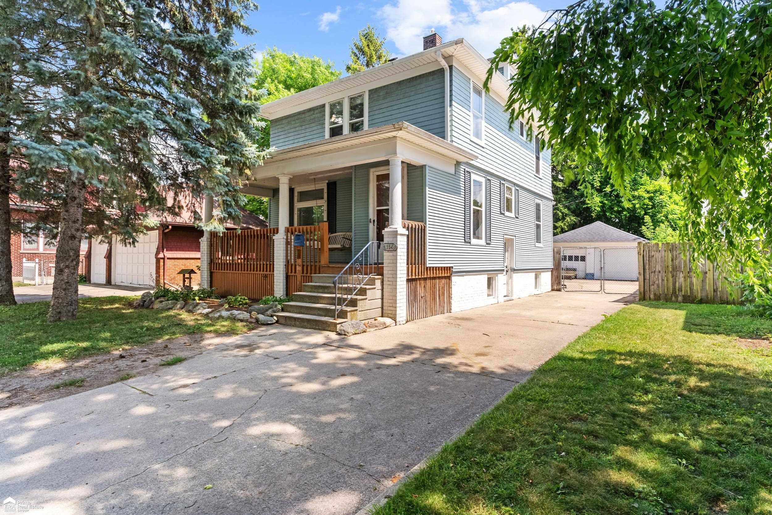 114 S Carolina Street  Saginaw MI 48602 photo