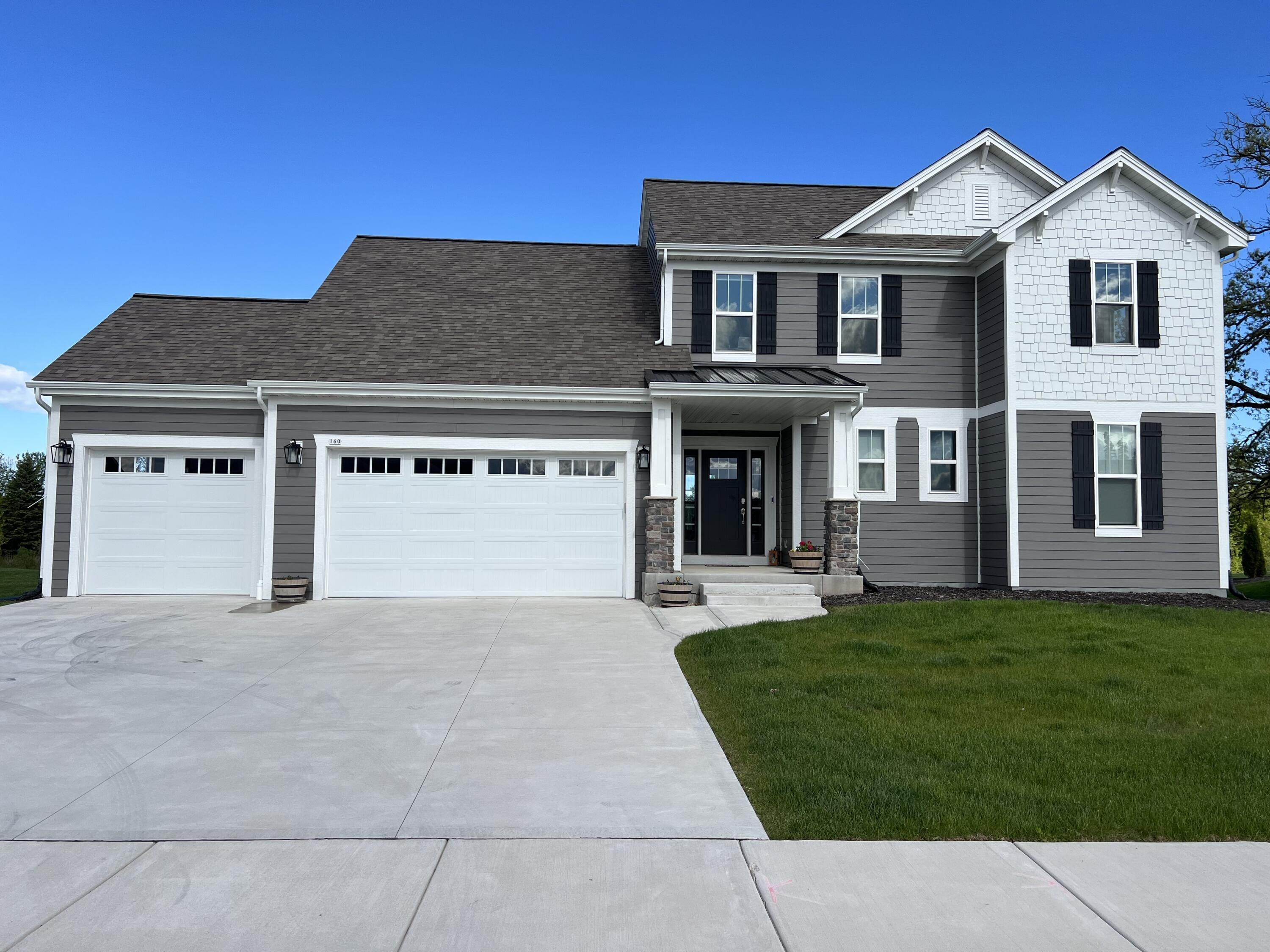 Property Photo: 160 Candleberry Ln WI 53024