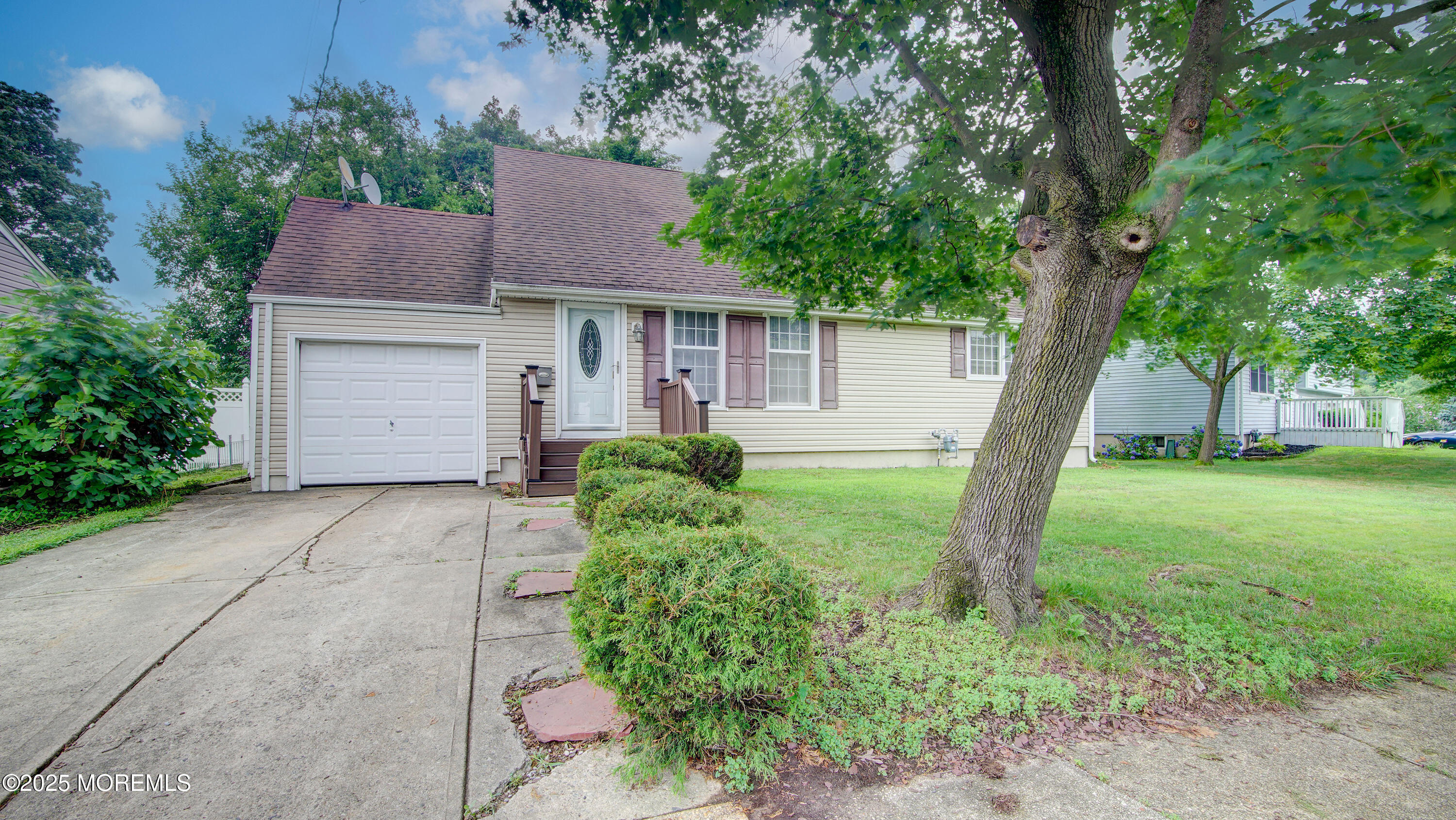 Property Photo:  24 Mercury Circle  NJ 08879 