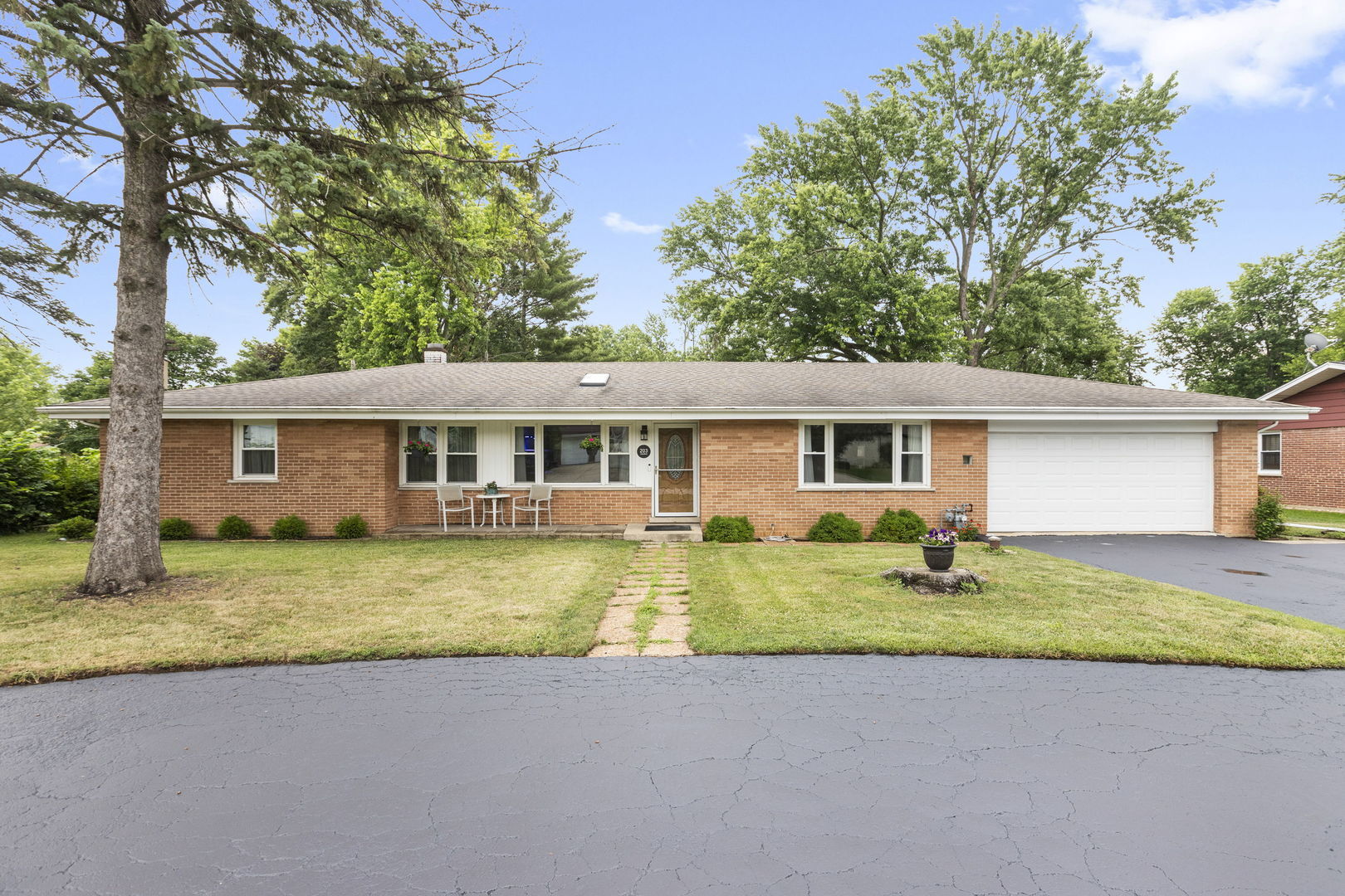 203 Coldren Drive  Prospect Heights IL 60070 photo