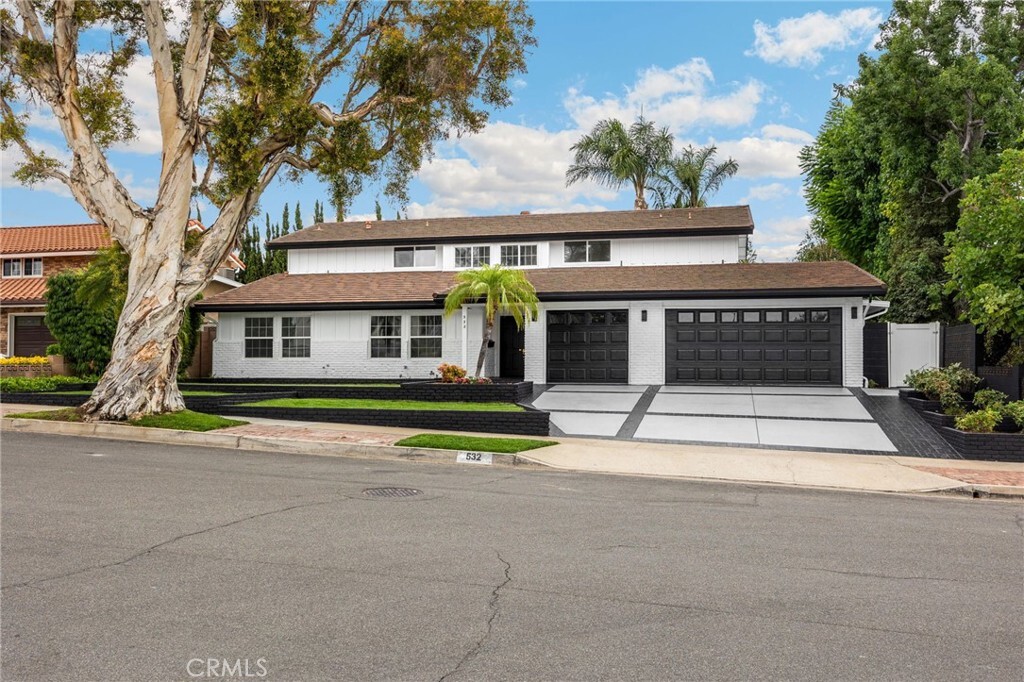 Property Photo:  532 Somerset Drive  CA 92870 