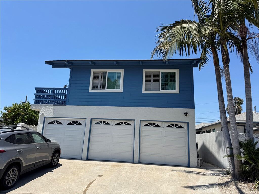 Property Photo: 156 #1A W Mariposa CA 92672