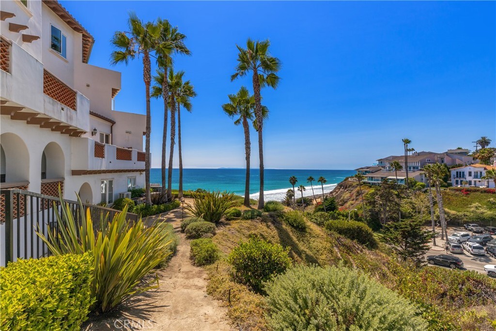 Property Photo:  412 Arenoso Lane 104  CA 92672 