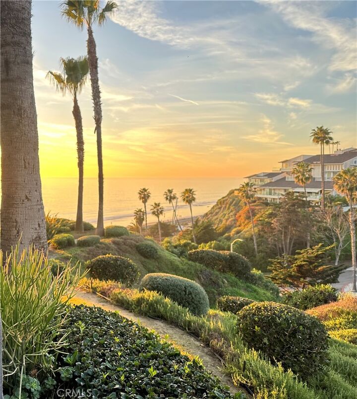 Property Photo: 412 Arenoso Lane 104 CA 92672