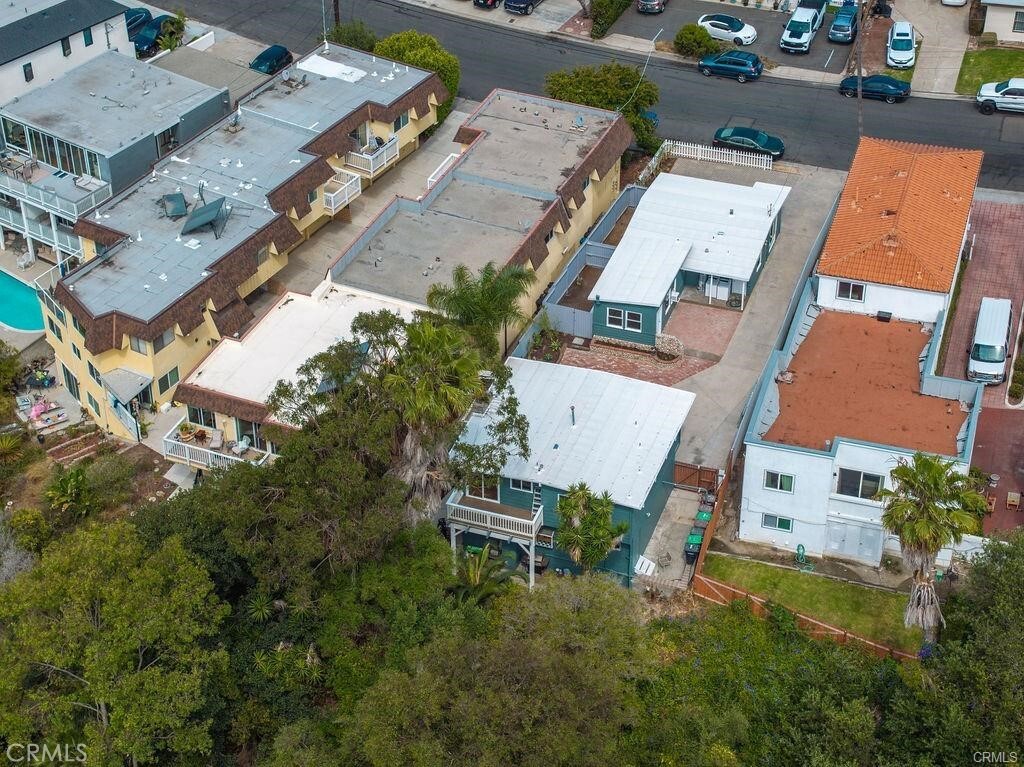 Property Photo:  221 Avenida Monterey  CA 92672 