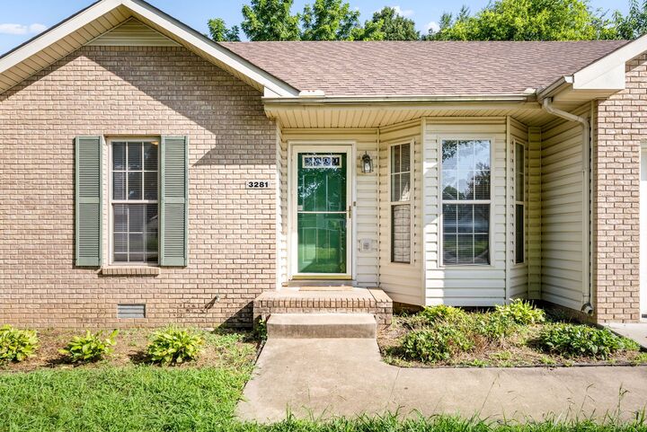 Property Photo: 3281 N Senseney Cir TN 37042