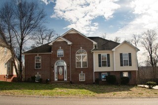 Property Photo: 514 Winding Bluff Way TN 37040