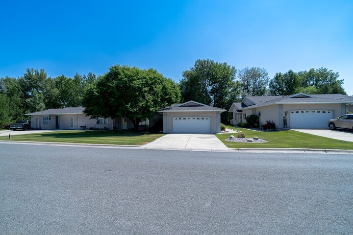 Property Photo: 2553 McHugh Lane MT 59601