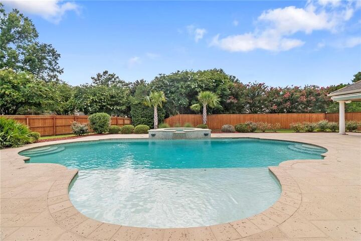 Property Photo: 305 Opine Court LA 70433