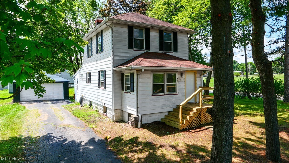 Property Photo:  2453 Eddie Street  OH 44509 