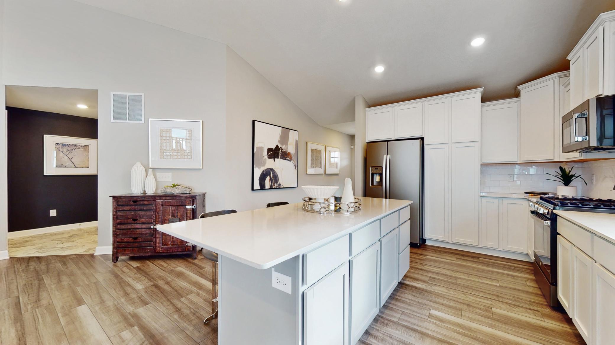 Property Photo:  23245 Farmstead Way  MN 55374 