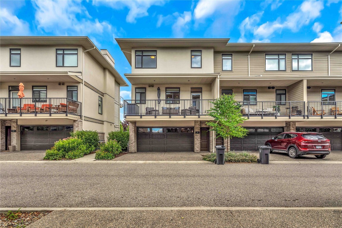 Property Photo:  1102 Cameron Avenue 9  BC V1Y 0B2 