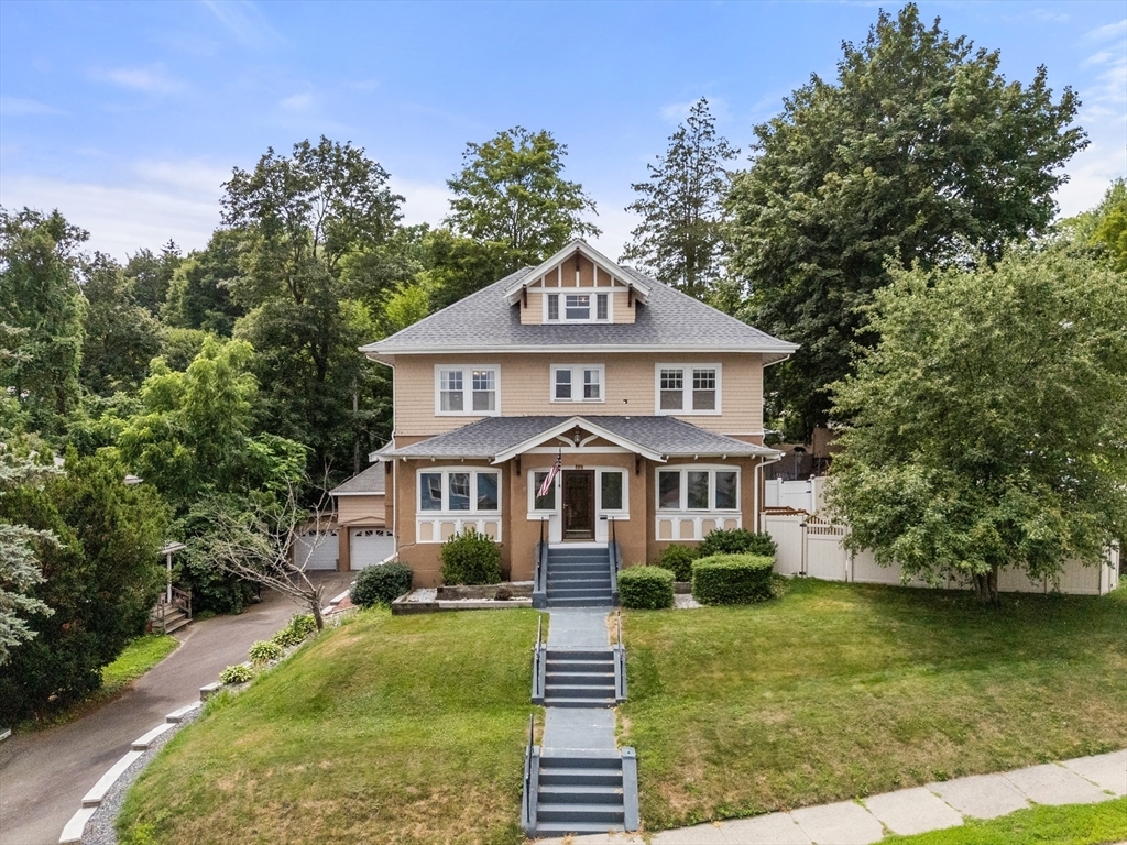 Property Photo:  828 Pleasant St  MA 01602 