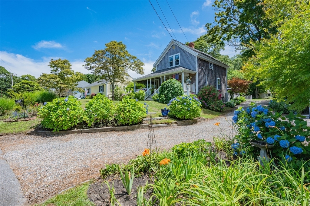 Property Photo:  181 School St  MA 02635 