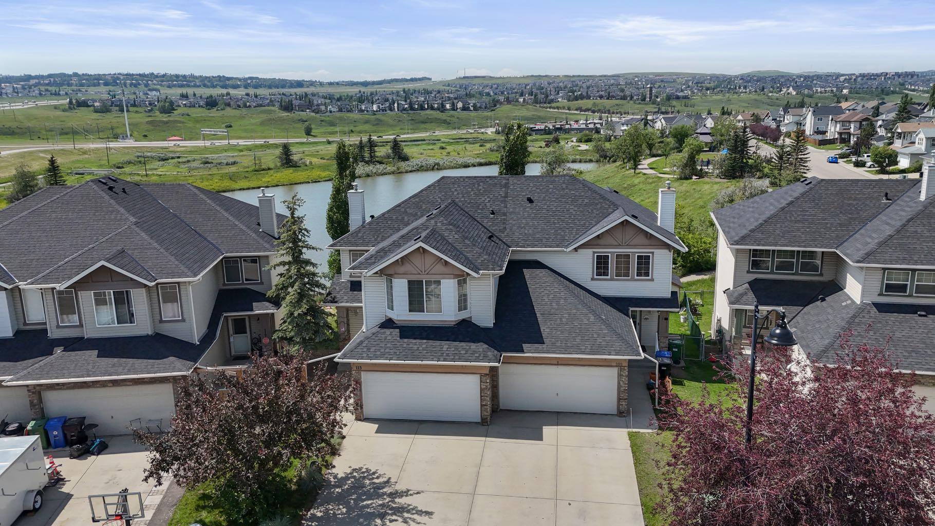 Property Photo: 113 Evansmeade Point NW AB T3P 1C4