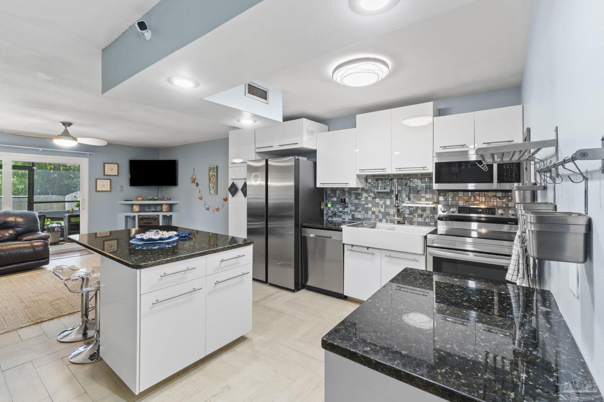 201 Pensacola Beach Rd D6  Gulf Breeze FL 32561 photo