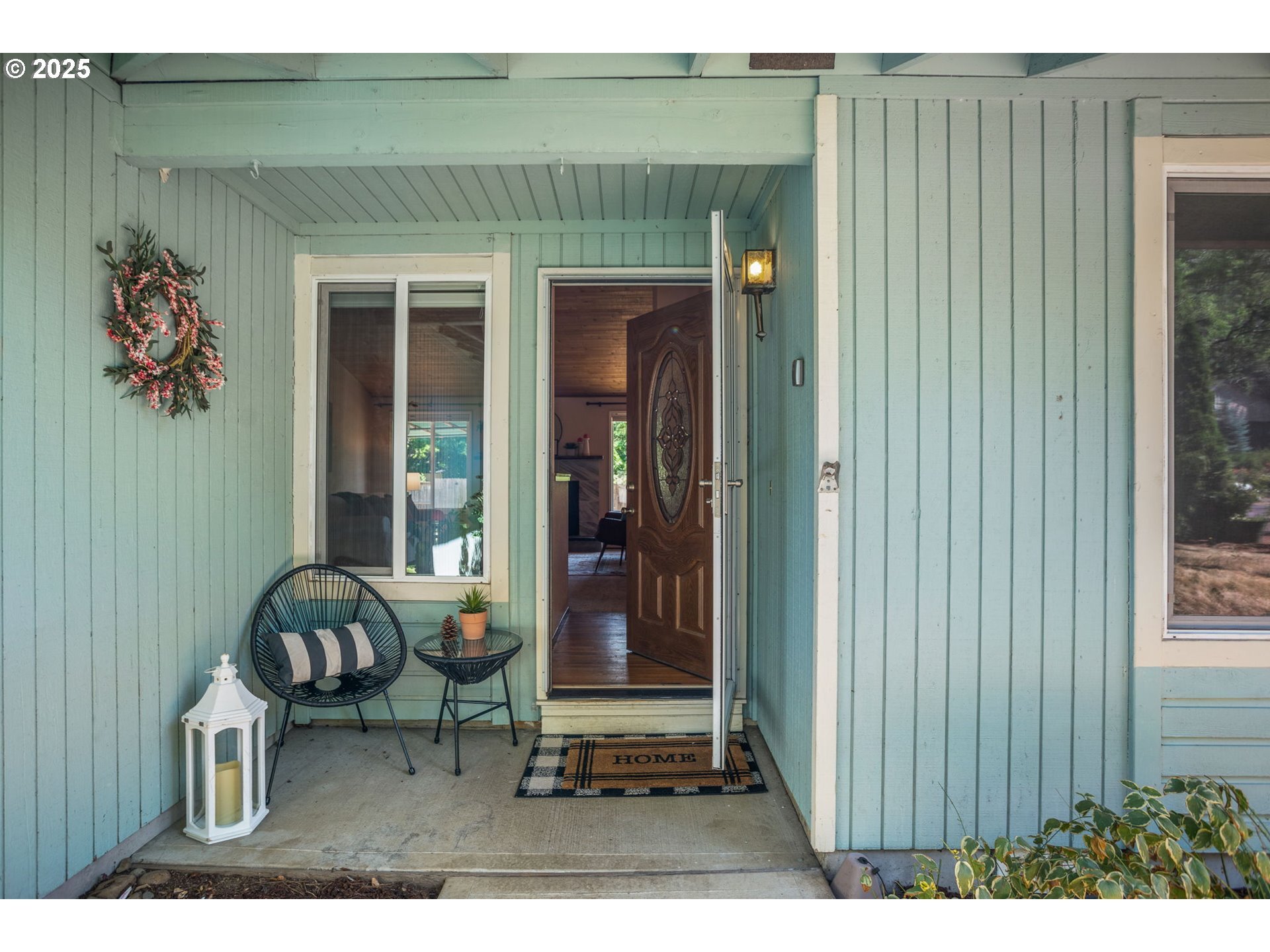 Property Photo: 11000 SW 106th Ave OR 97223