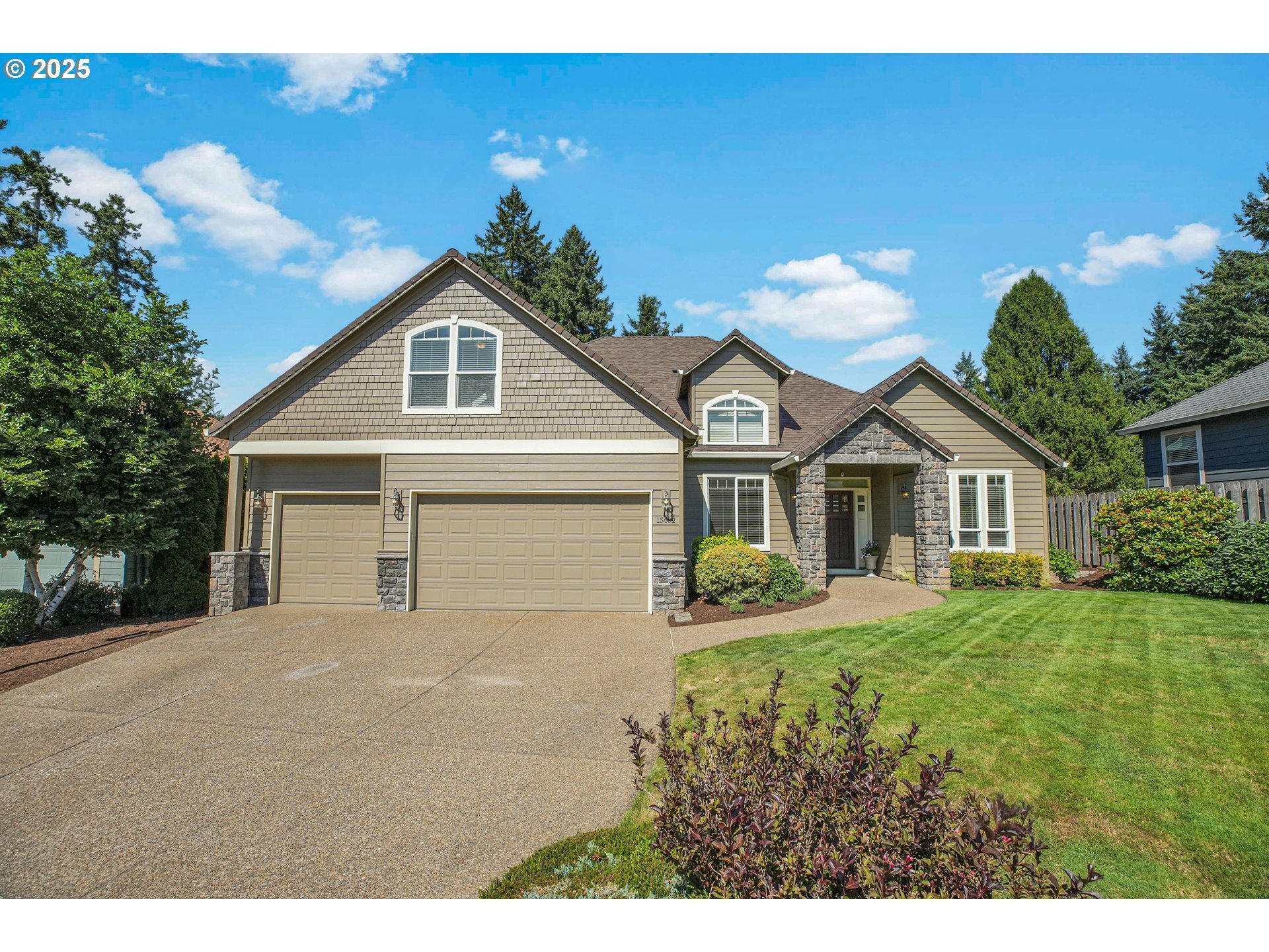 Property Photo: 15692 SE Roethe Ln OR 97267