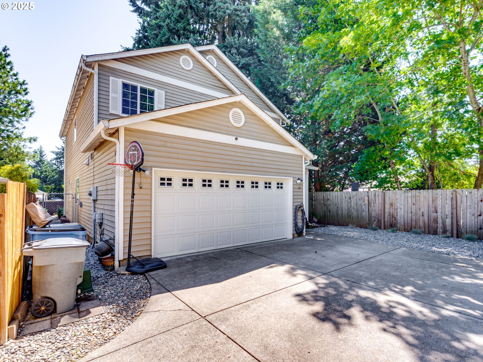 Property Photo:  3215 E 27th Cir  WA 98661 