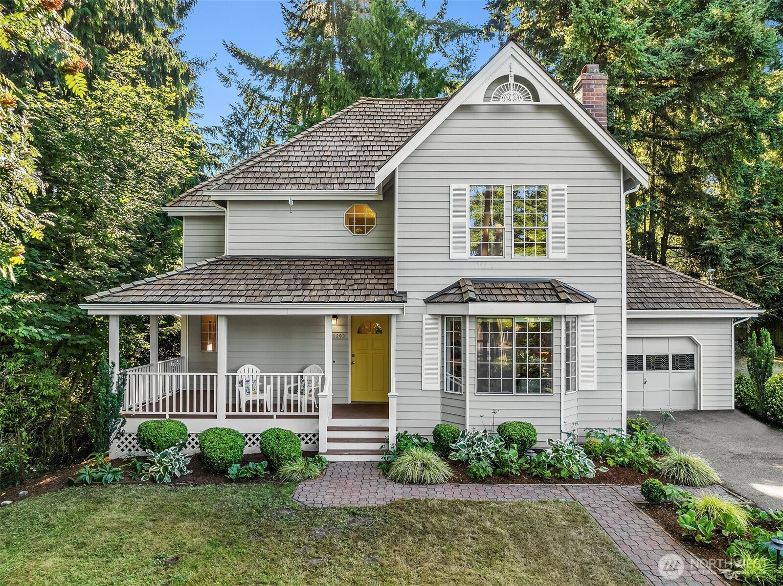 13029  3rd Avenue NE D  Seattle WA 98125 photo