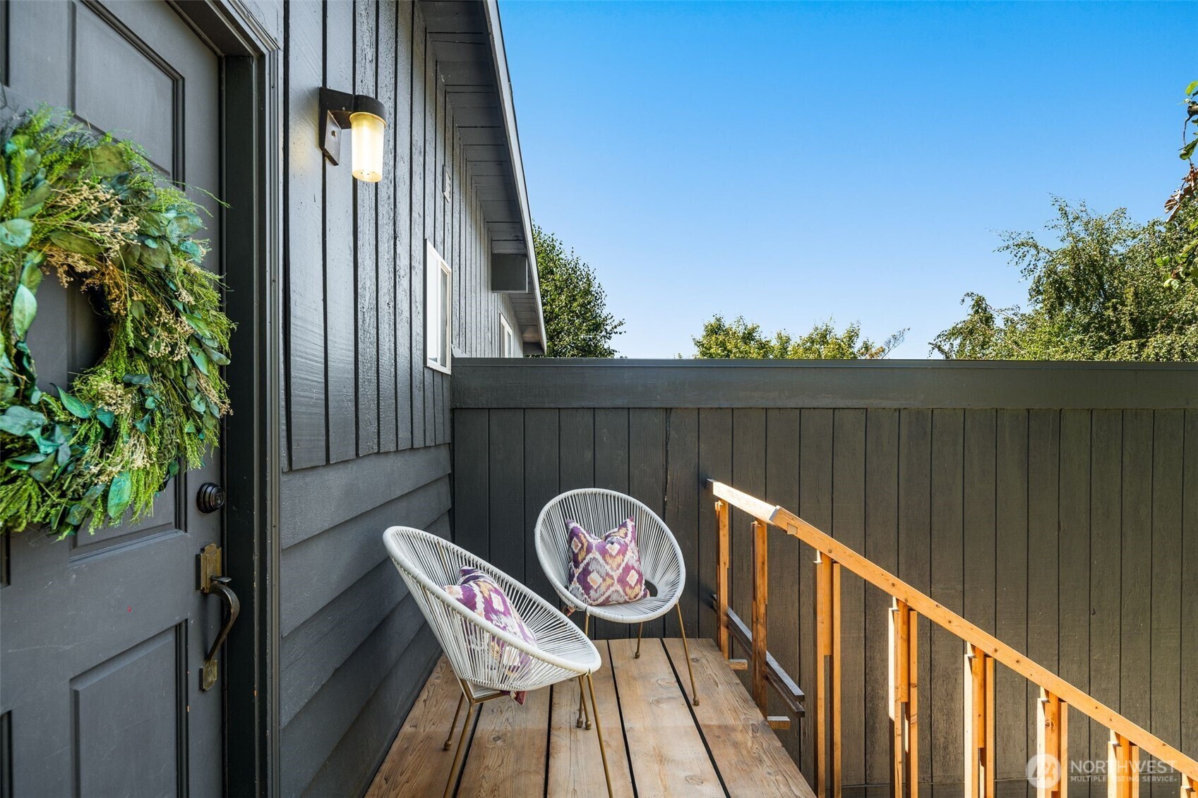Property Photo: 2103 SW 110th Street WA 98146