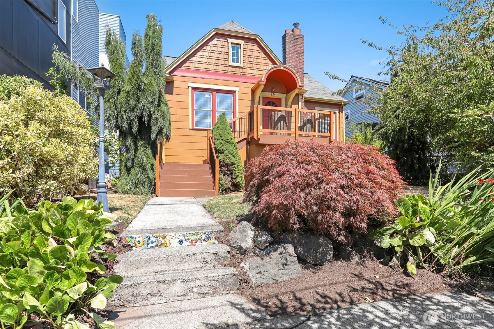 824 NW 56th St  Seattle WA 98107 photo