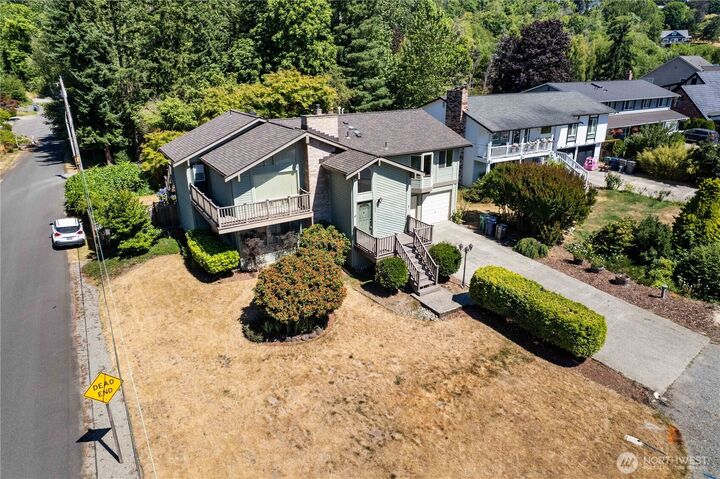 Property Photo:  30202  30th Ave SW  WA 98023 