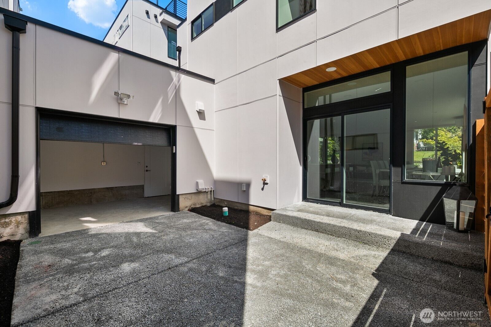 Property Photo: 8833 Wallingford Avenue N WA 98103
