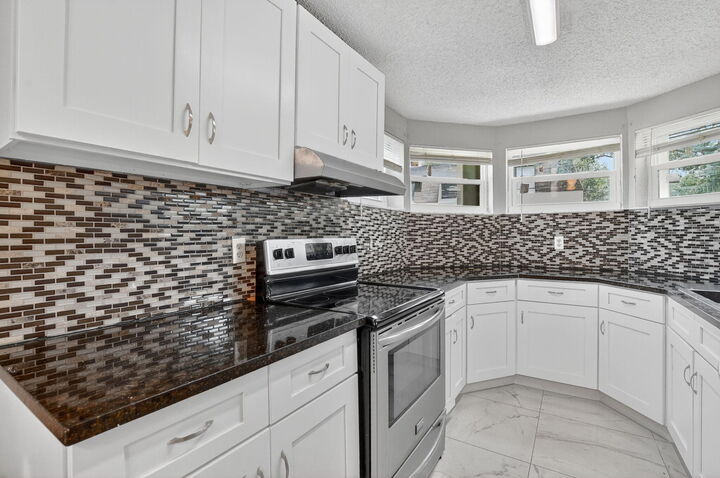 Property Photo: 9375 SW 61st Way A12 FL 33428