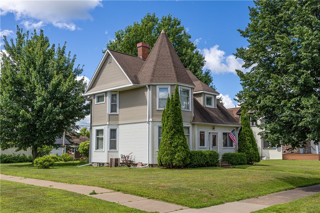 Property Photo:  320 Miner Avenue E  WI 54848 