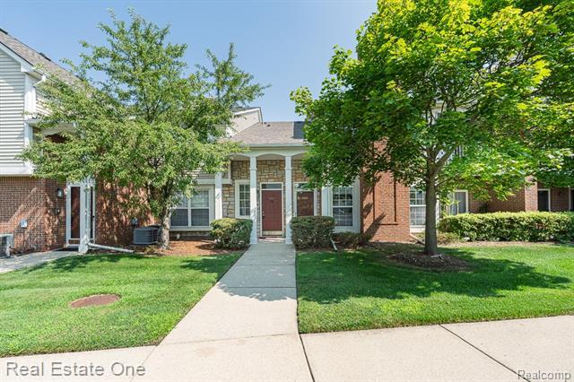 5681 Pine Aires Drive 154  Sterling Heights MI 48314 photo